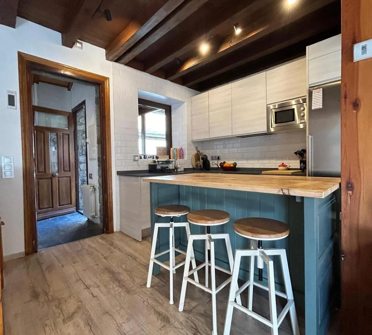 Cozy 3 Bedroom Chalet With Garden & Private Parking Vielha